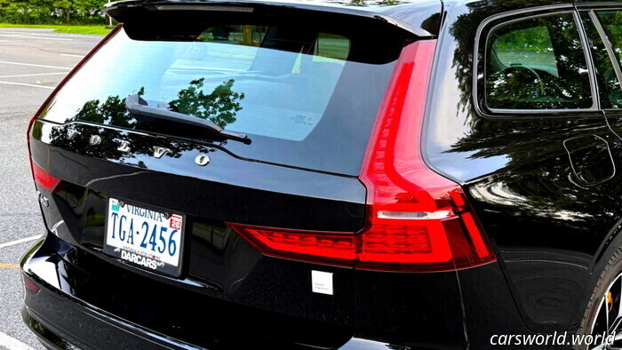 Los compradores están pagando de más por una camioneta Volvo que acaba de salir de Estados Unidos | Carscoops